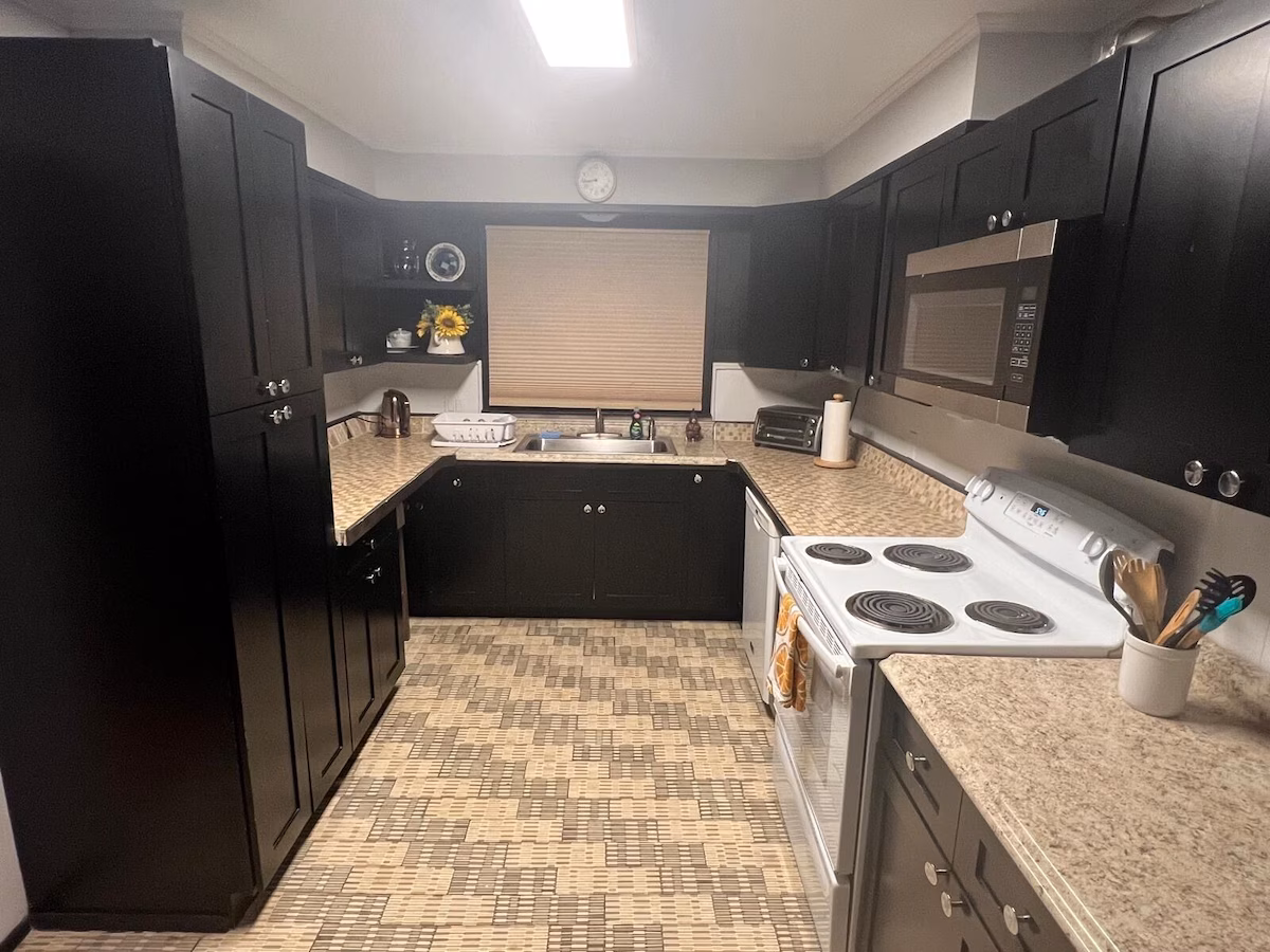 Kitchen at The Central Avenue Lodge